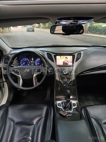 Hyundai Azera-6