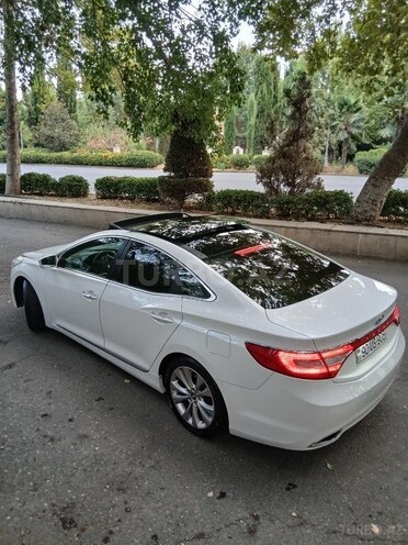 Hyundai Azera-2