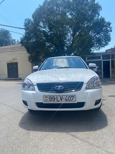 LADA (VAZ) Priora-1