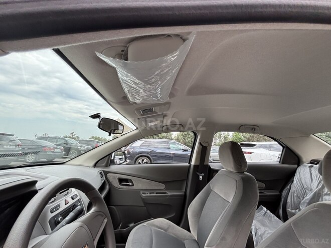 Chevrolet Cobalt-13