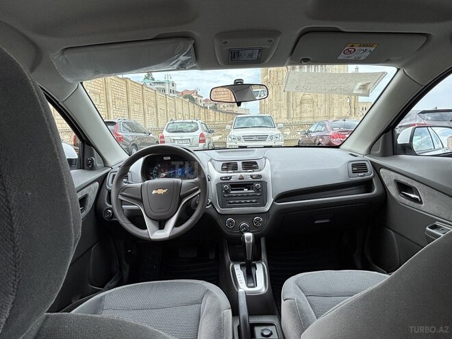 Chevrolet Cobalt-11