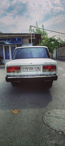 LADA (VAZ) 2107-2
