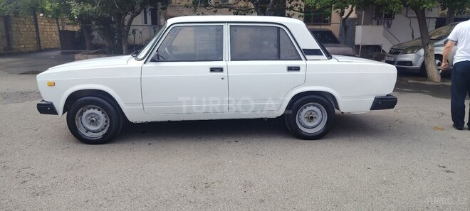 LADA (VAZ) 2107-4