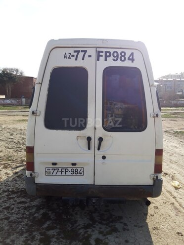 Ford Transit-2