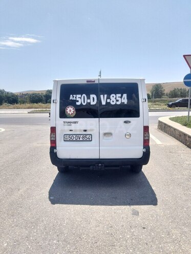 Ford Transit-2