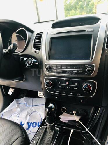 Kia Sorento-10