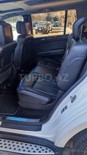 Mercedes GL 550 4MATIC-5