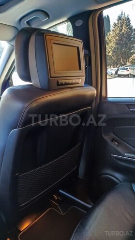 Mercedes GL 550 4MATIC-14