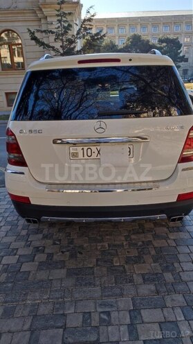 Mercedes GL 550 4MATIC-13