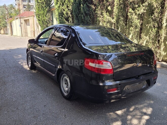 Iran Khodro Runna-8