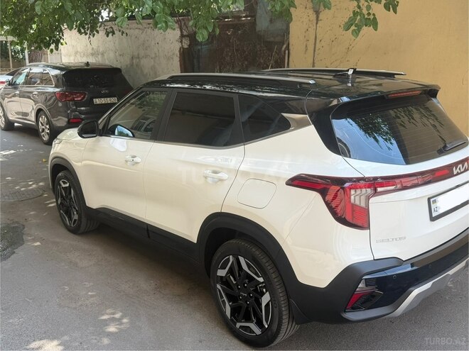 Kia Seltos-5