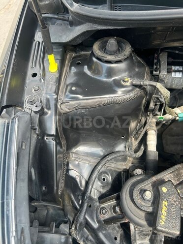Hyundai Accent-9