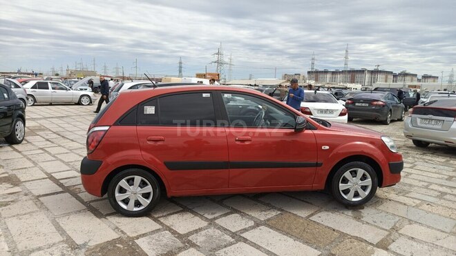 Kia Rio-2