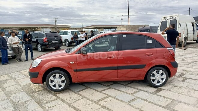 Kia Rio-4