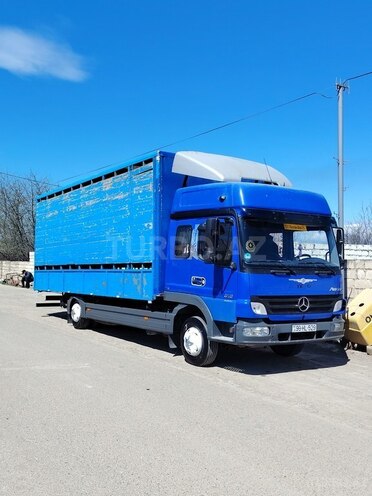 Mercedes Atego 818-1