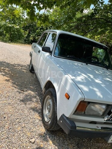 LADA (VAZ) 2107-2