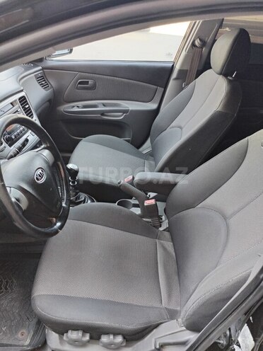 Kia Rio-9