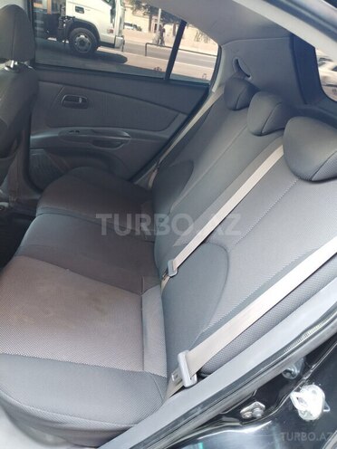Kia Rio-12