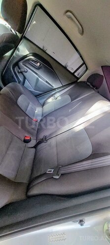 Kia Rio-5