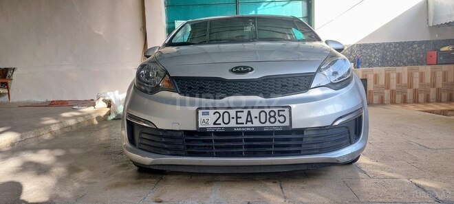 Kia Rio-1
