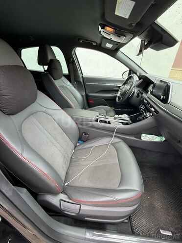 Hyundai Sonata-9