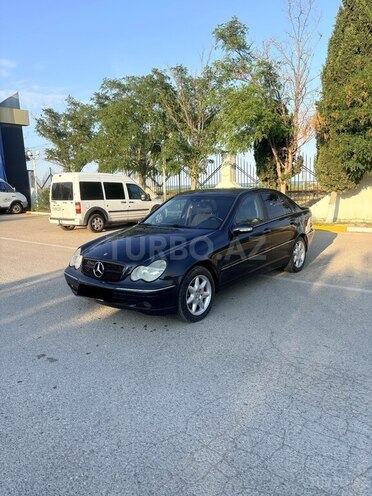 Mercedes C 240 4MATIC-2