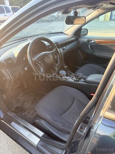 Mercedes C 240 4MATIC-7