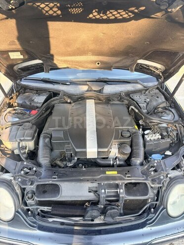 Mercedes C 240 4MATIC-9