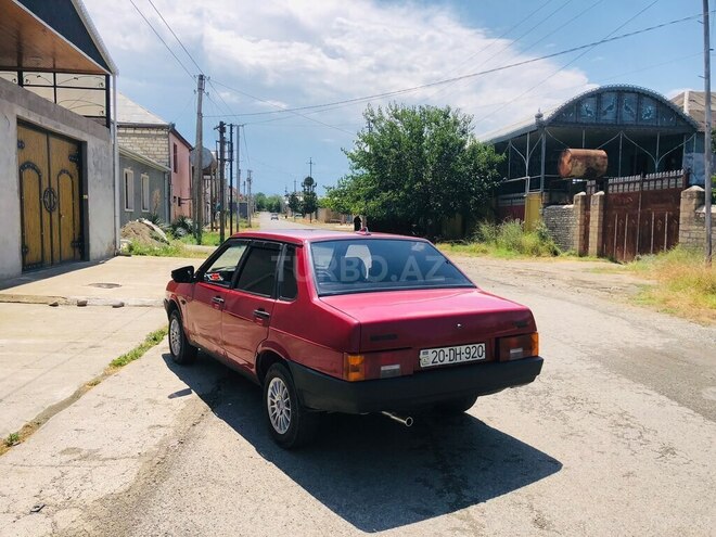 LADA (VAZ) 21099-4