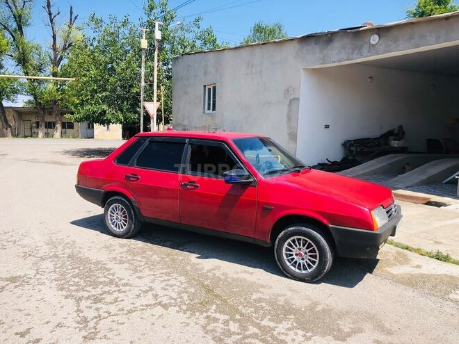 LADA (VAZ) 21099-2