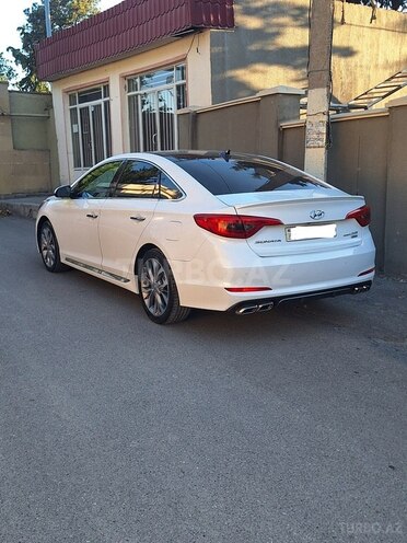 Hyundai Sonata-14