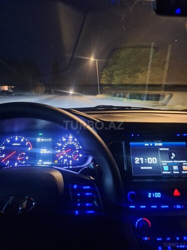 Hyundai Sonata-6