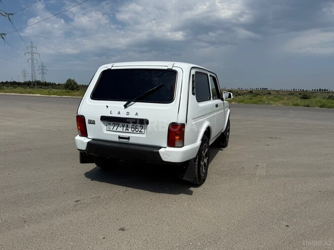 LADA (VAZ) Niva-2