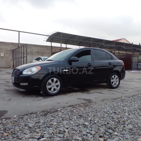 Hyundai Accent-5