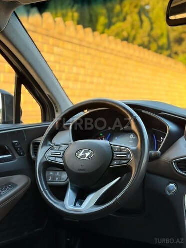 Hyundai Santa Fe-8
