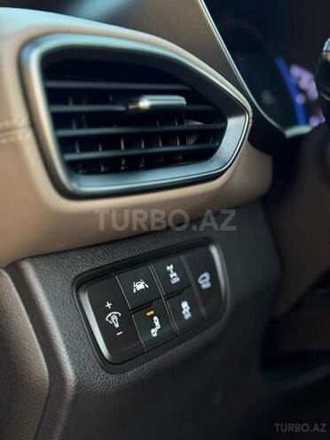 Hyundai Santa Fe-11