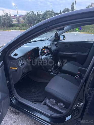 Kia Rio-8