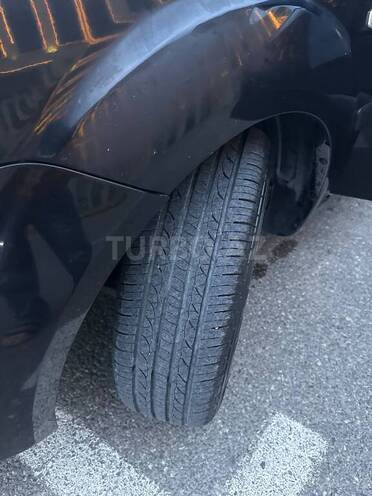 Kia Rio-15