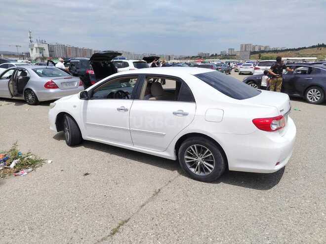 Toyota Corolla-10