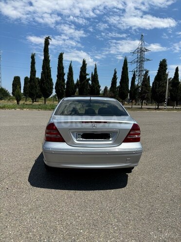 Mercedes C 220-2