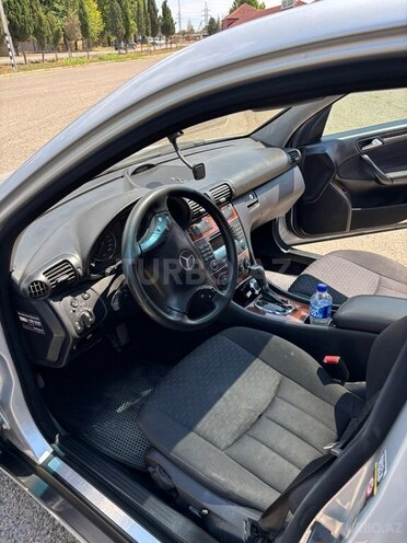 Mercedes C 220-8