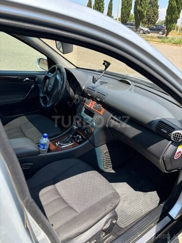 Mercedes C 220-9