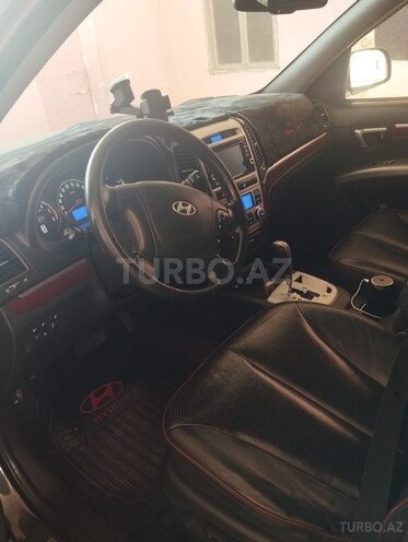 Hyundai Santa Fe-8
