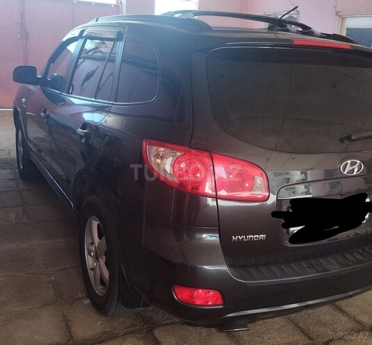 Hyundai Santa Fe-6