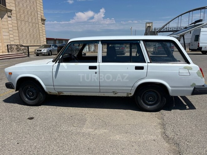 LADA (VAZ) 2104-2