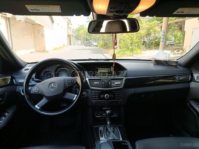 Mercedes E 250-14
