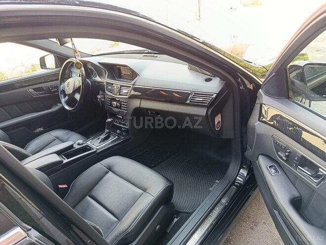 Mercedes E 250-9