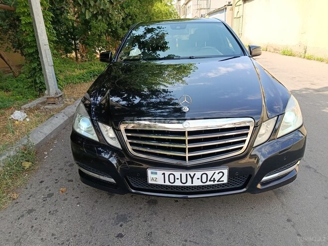 Mercedes E 250-8