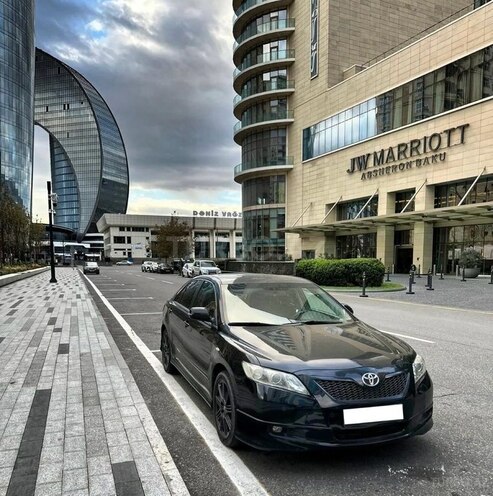 Toyota Camry-1