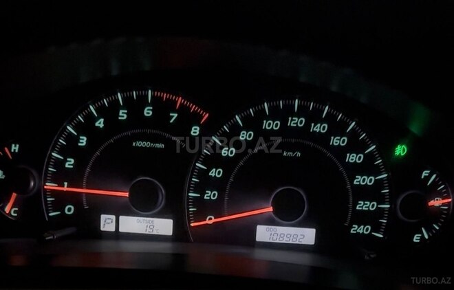 Toyota Camry-9
